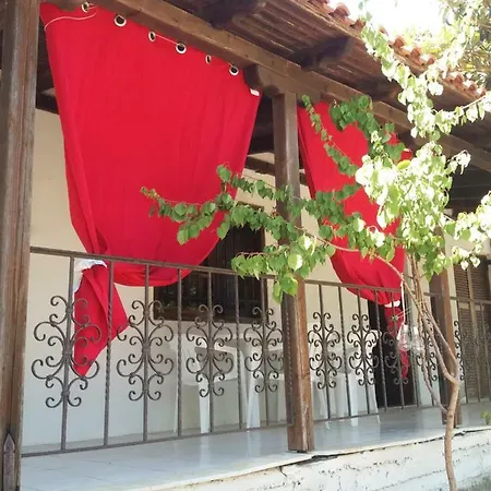 Haris House