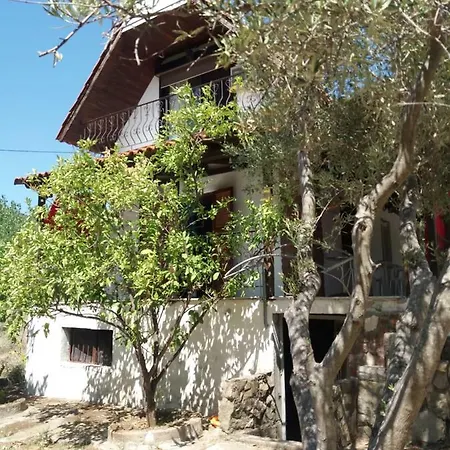 Haris House Holiday home *