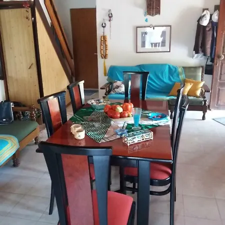 Semesterbostad Haris House *